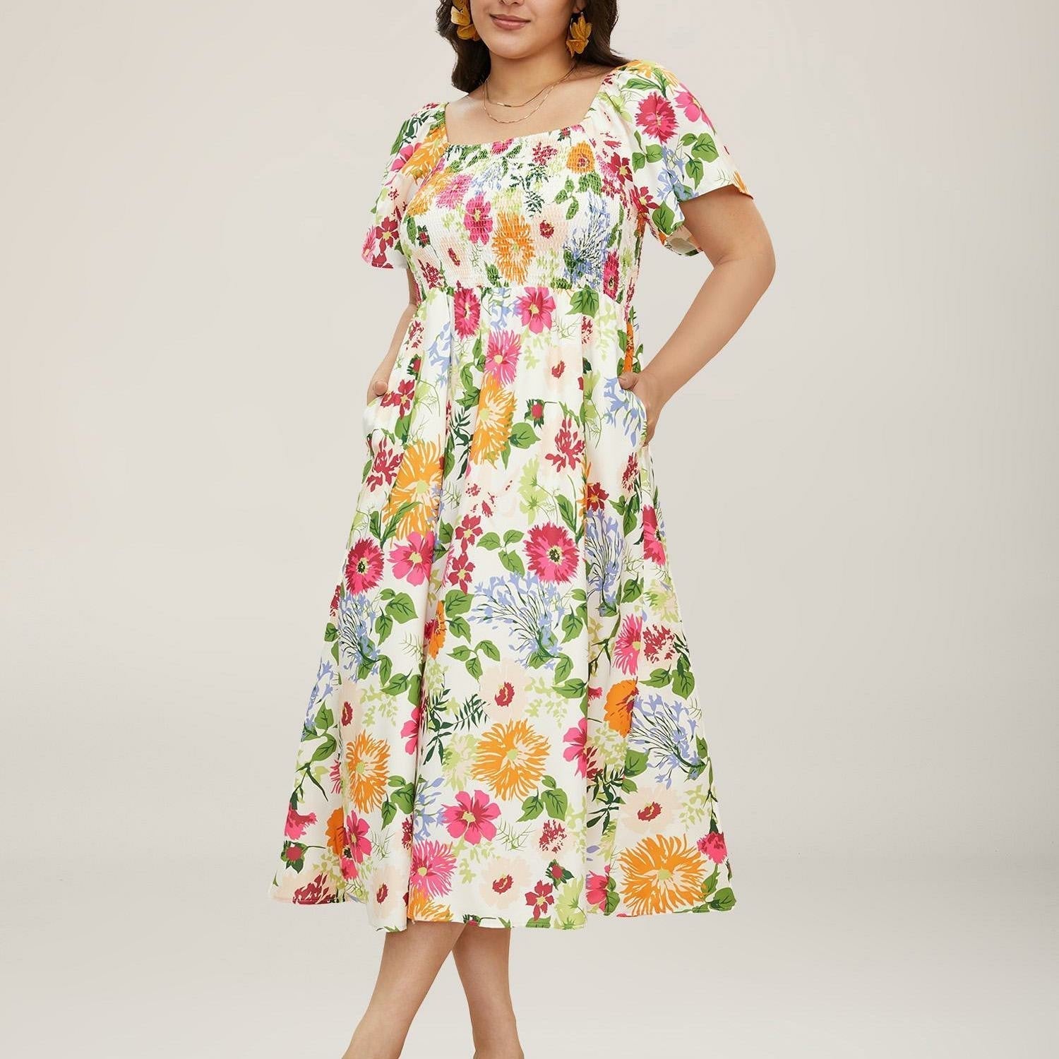 ⏰Summer Hot Sale 70% OFF💃Floral Smocked Square Neck Midi Dress with Pockets