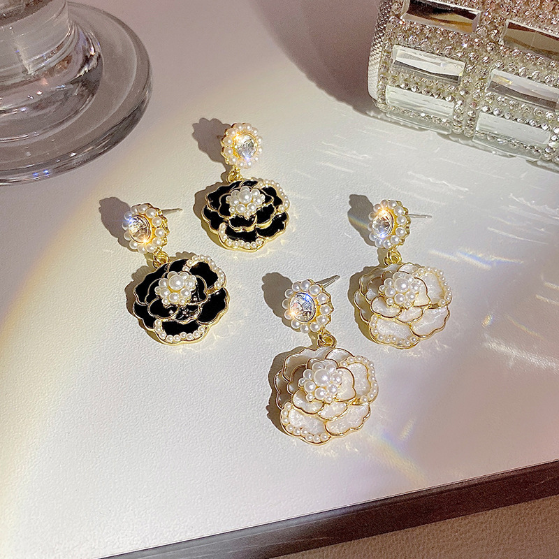Hypoallergenic Titanium Earrings for Newly Pierced Ears Healing